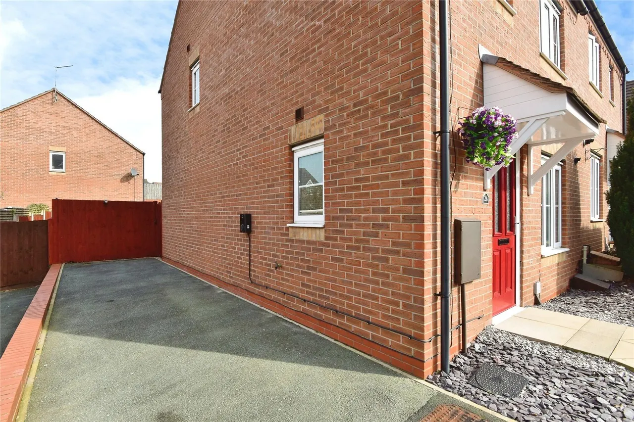 Burtree Drive, STOKE-ON-TRENT, Staffordshire, ST6, photo 2