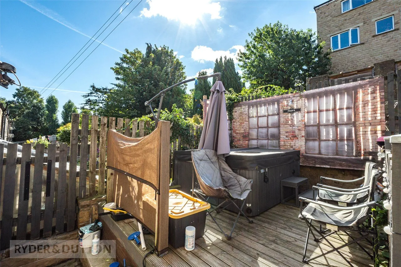 Manchester Road, Linthwaite, HD7, photo 12