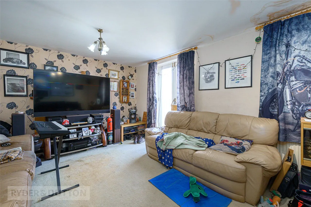 Manchester Road, Linthwaite, HD7, photo 4