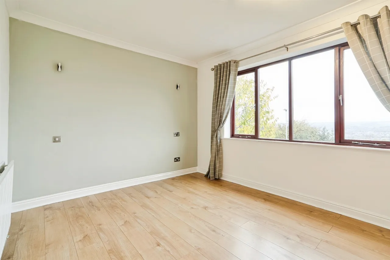 North Bank Road, Bingley, photo 11