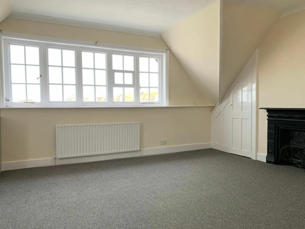 Westgate Bay Avenue, Westgate-on-Sea, CT8, photo 6
