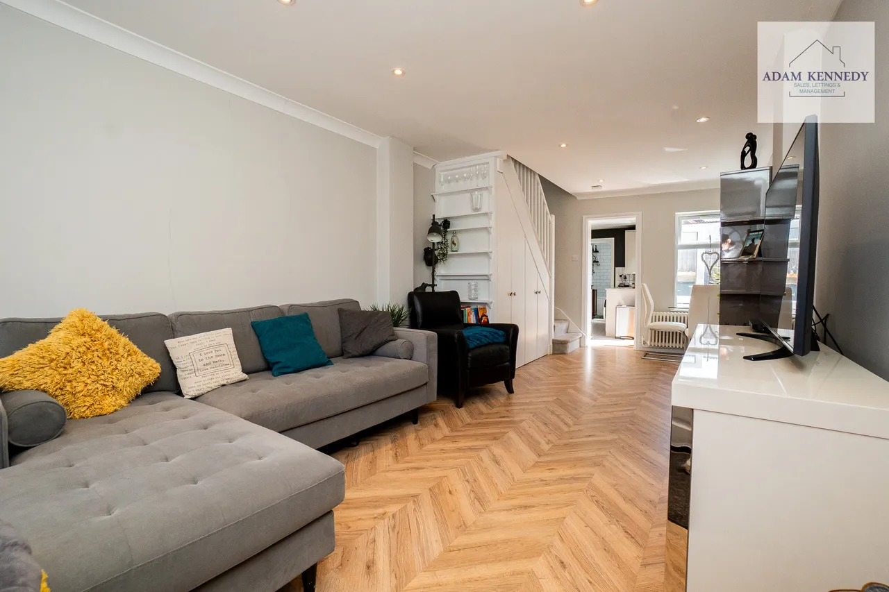 3 Batley Road, Enfield, Greater London, EN2 0JG, photo 2
