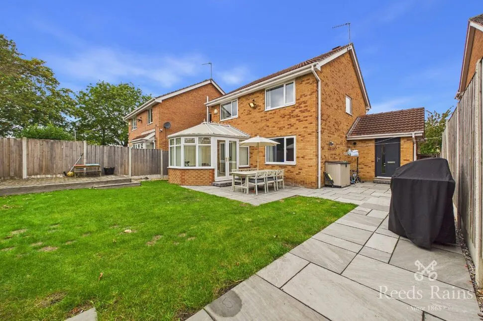 Queensbury Court, Normanton, WF6, photo 6