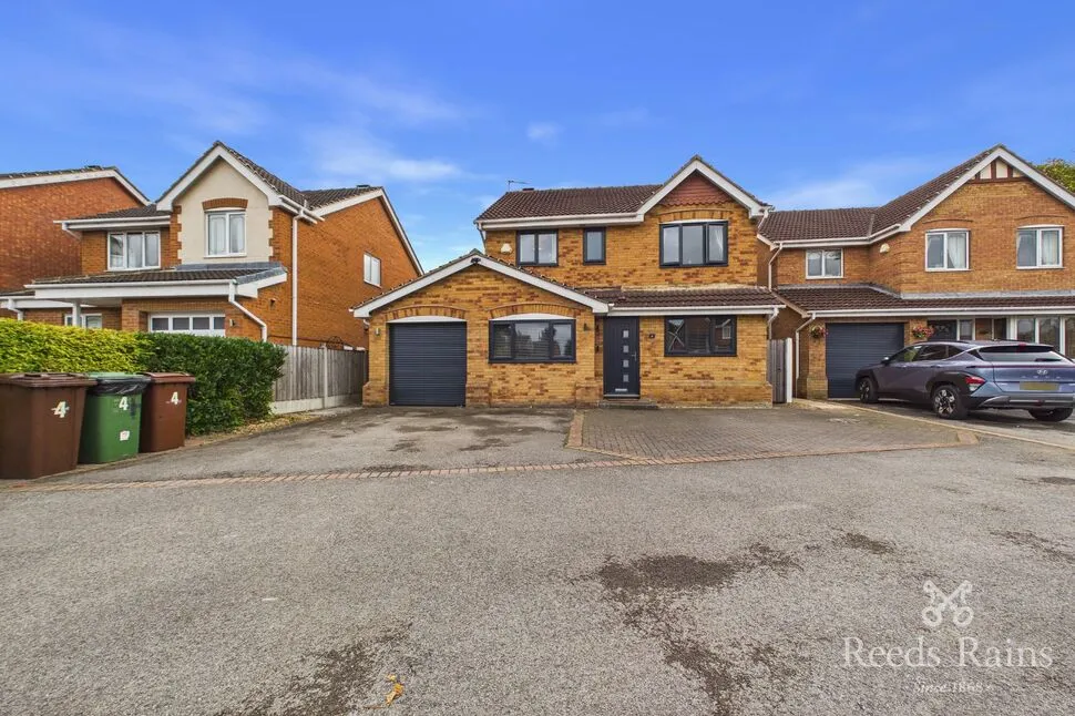 Queensbury Court, Normanton, WF6, photo 16