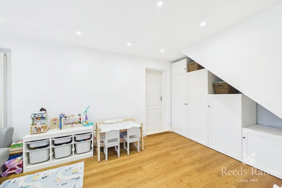 Queensbury Court, Normanton, WF6, photo 11
