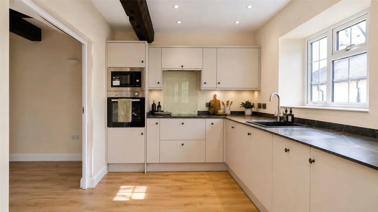 Madeley Manor, CREWE, Cheshire, CW3, photo 6