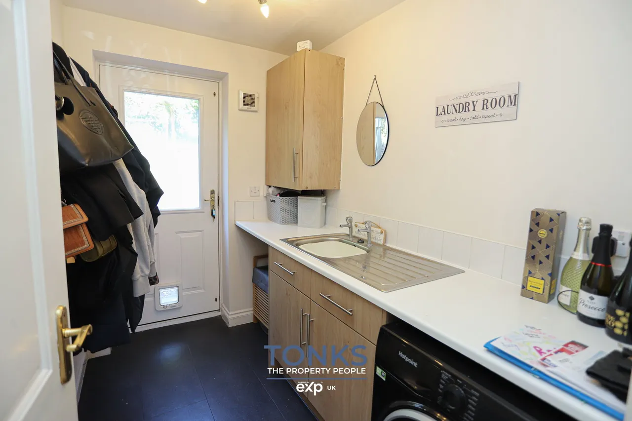 Manson Drive, Cradley Heath, B64, photo 7