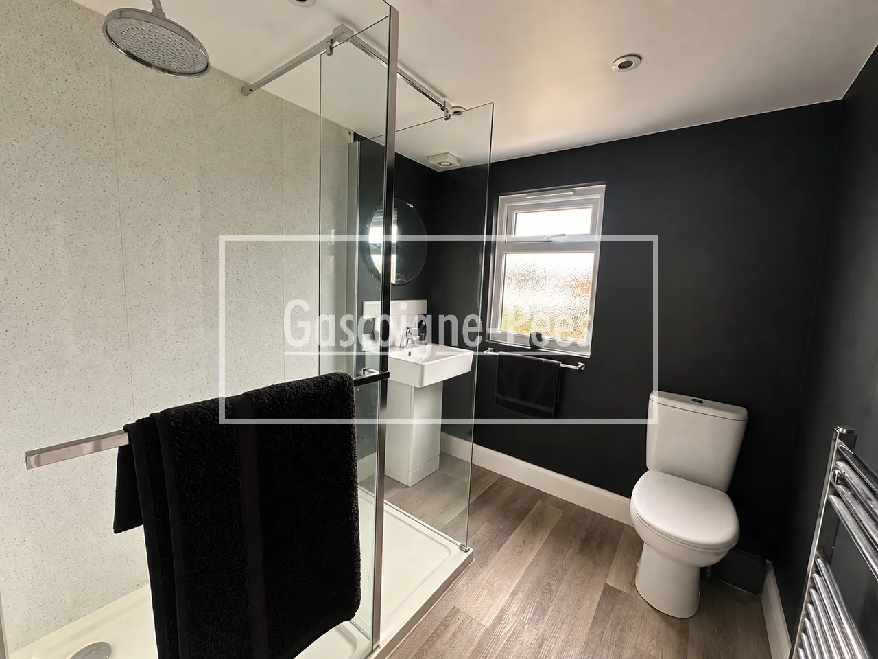 Elmstead Gardens- Worcester park, KT4, photo 8