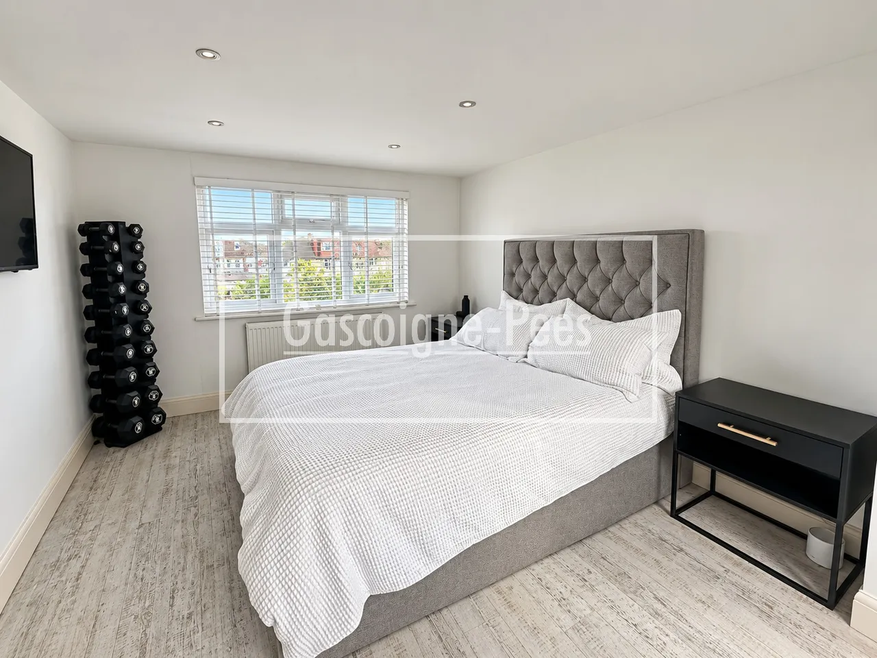 Elmstead Gardens- Worcester park, KT4, photo 9