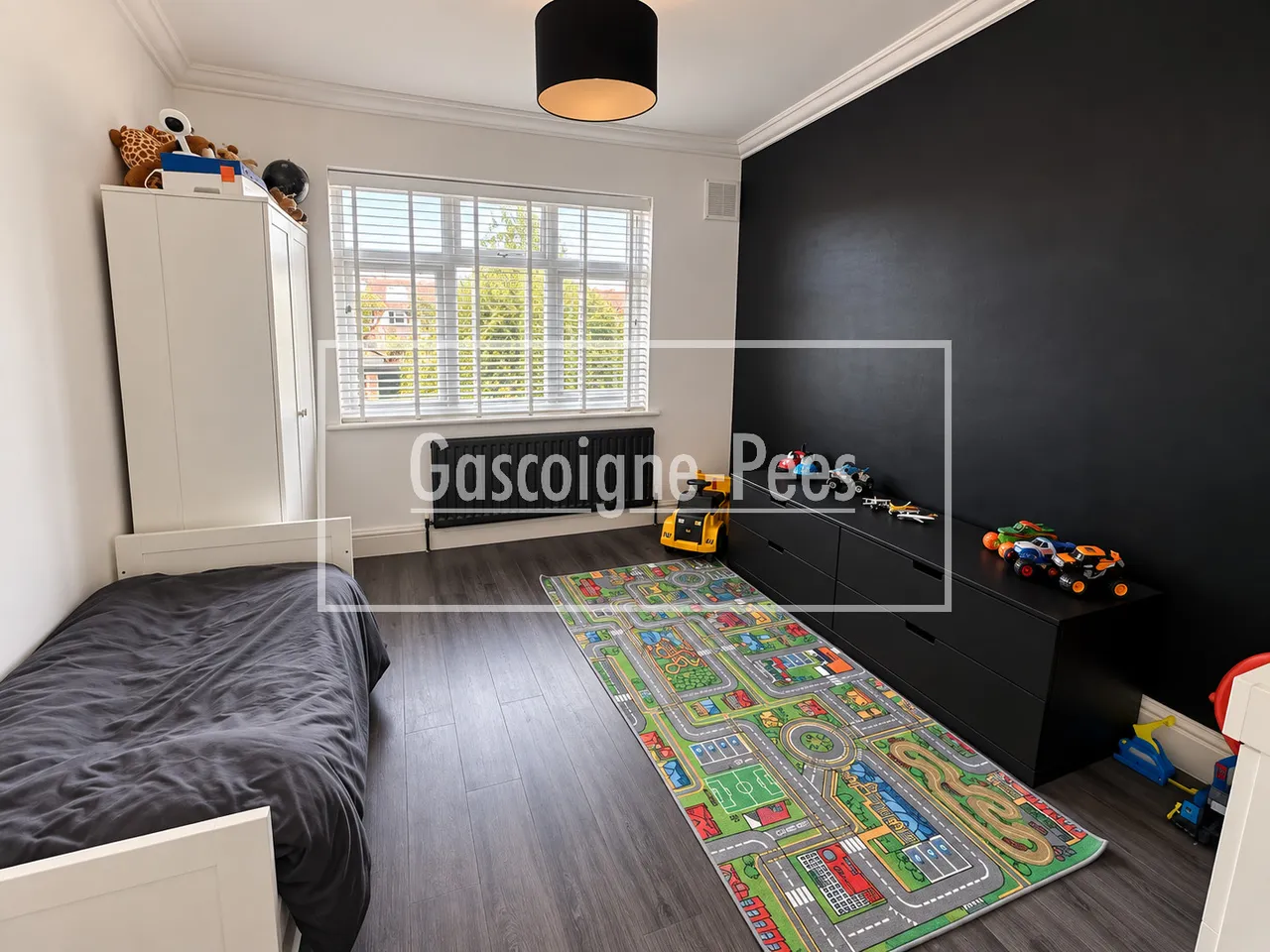 Elmstead Gardens- Worcester park, KT4, photo 5