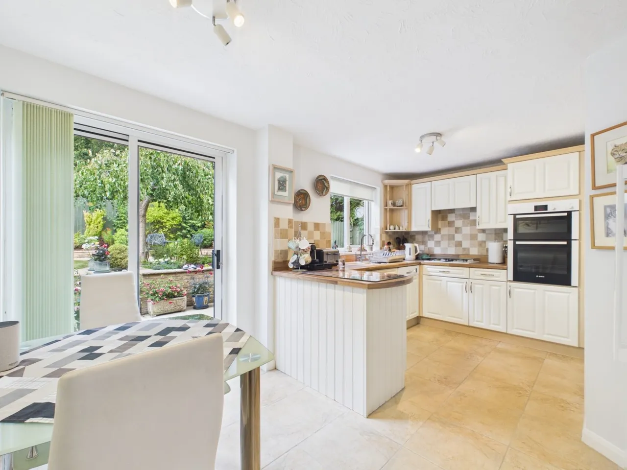 Priorslee, Telford TF2 9GH, photo 4