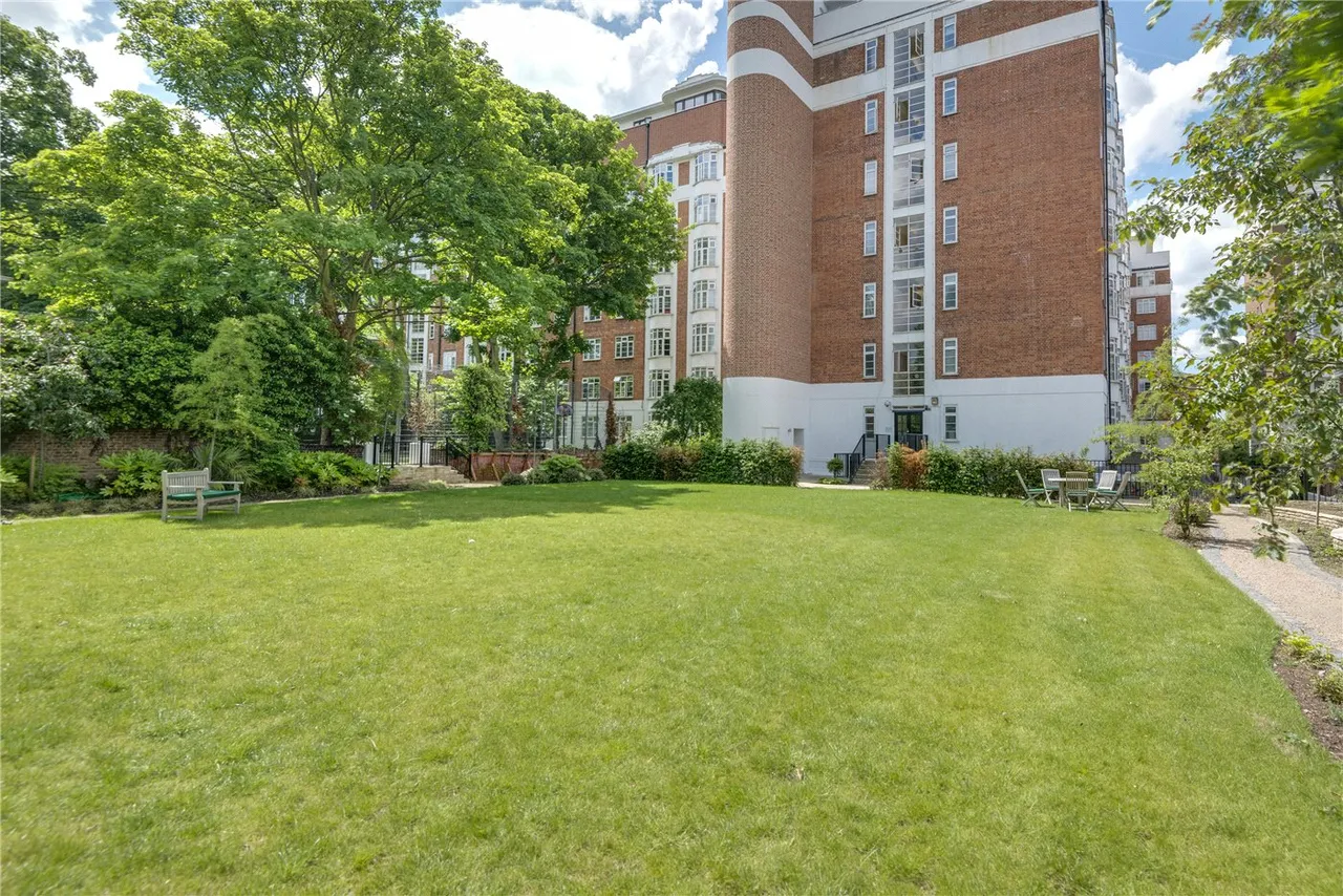 Grove End Gardens, Grove End Road, St John's Wood, London, NW8, photo 11