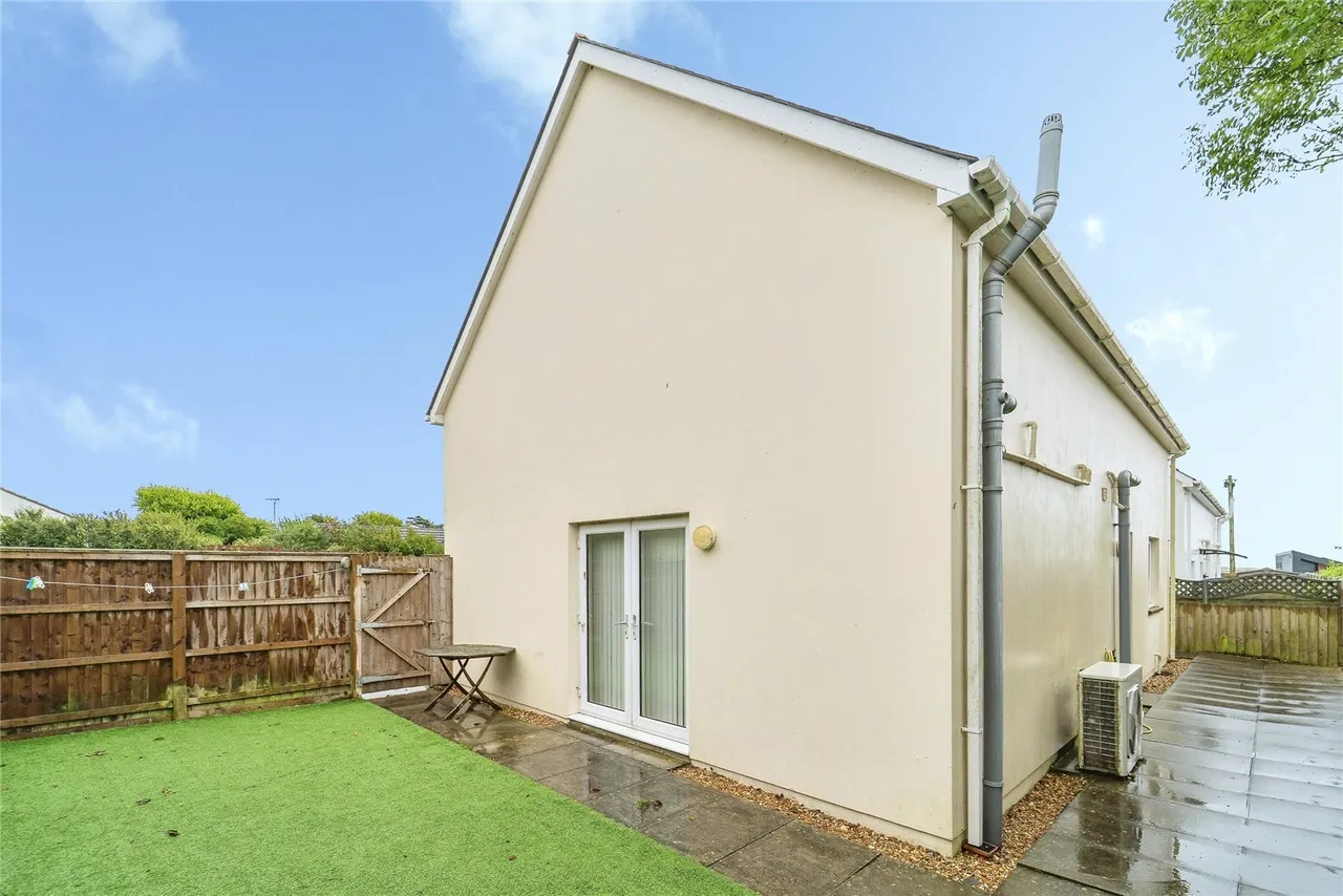 Castle Close, Roch, SA62, photo 24