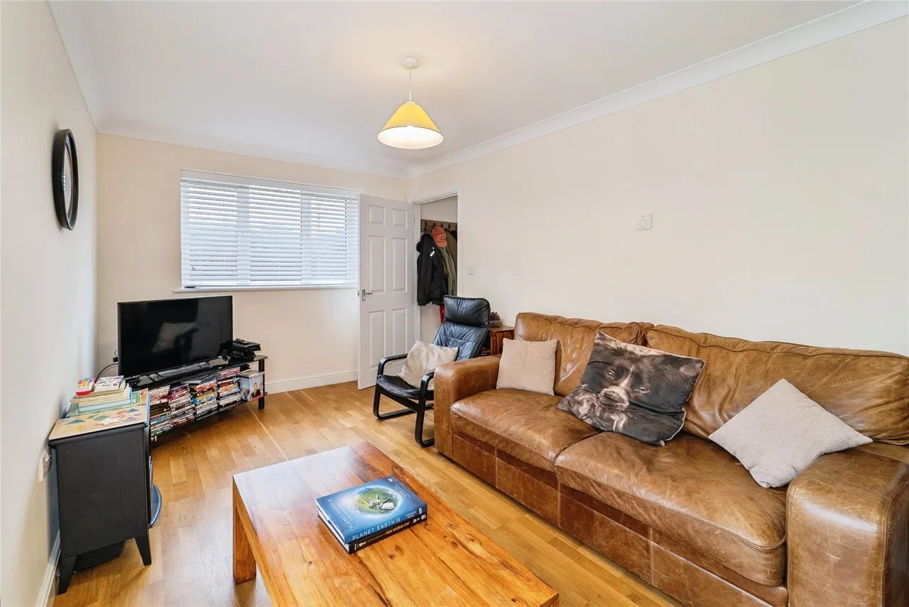 Castle Close, Roch, SA62, photo 4