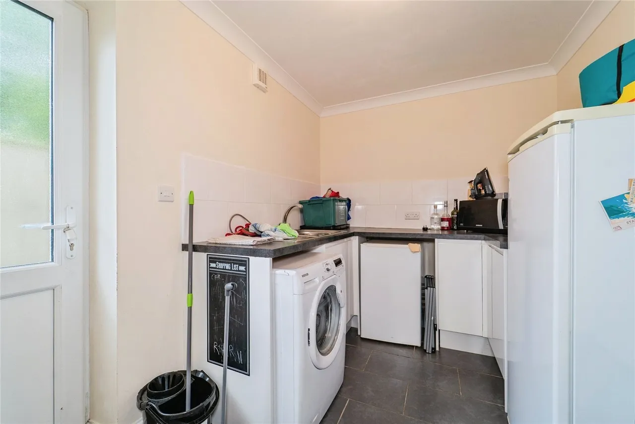 Castle Close, Roch, SA62, photo 9