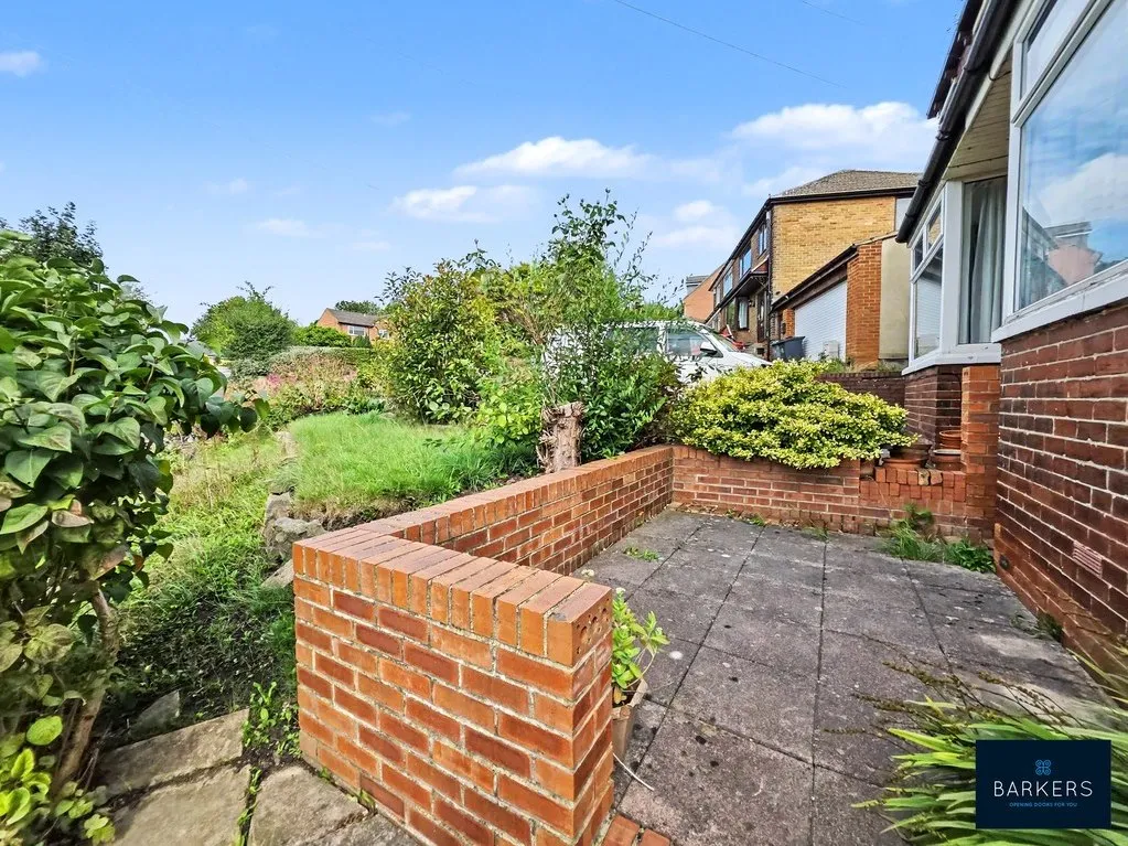 Bradford Road, Birstall, Batley WF17 8NJ, photo 11