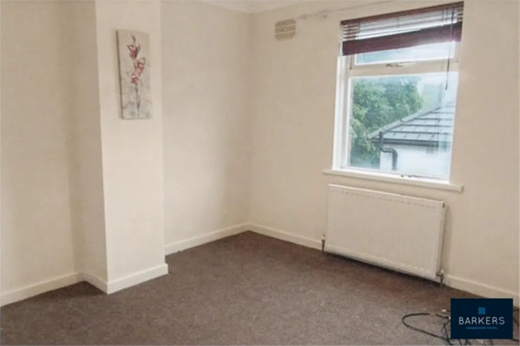 Bradford Road, Birstall, Batley WF17 8NJ, photo 7