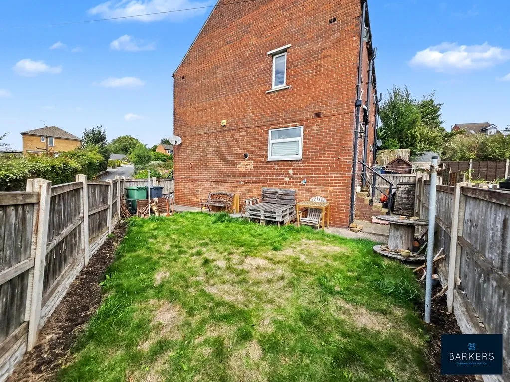 Bradford Road, Birstall, Batley WF17 8NJ, photo 9