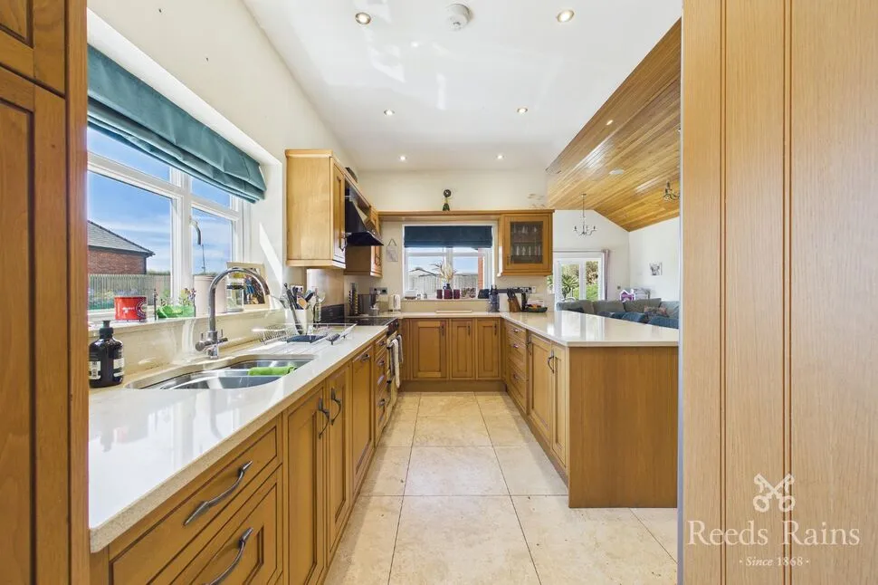 Chorley Road, WN1, photo 3