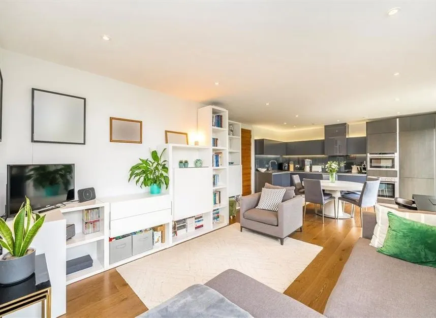 Tizzard Grove, Kidbrooke, SE3, photo 2