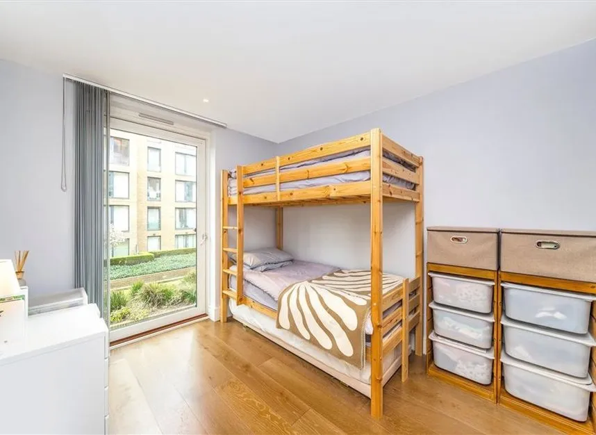 Tizzard Grove, Kidbrooke, SE3, photo 4