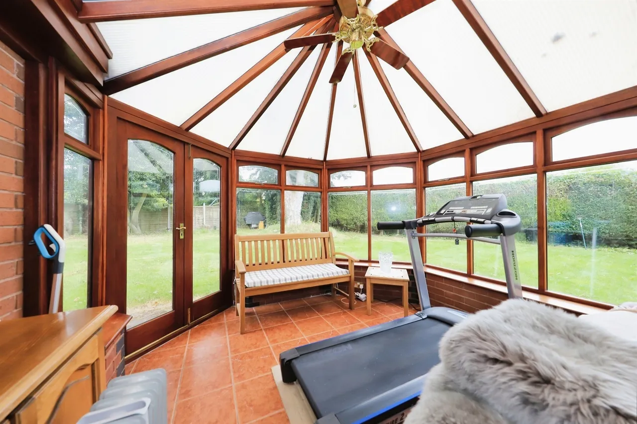 South View Close, Codsall, Wolverhampton, photo 7