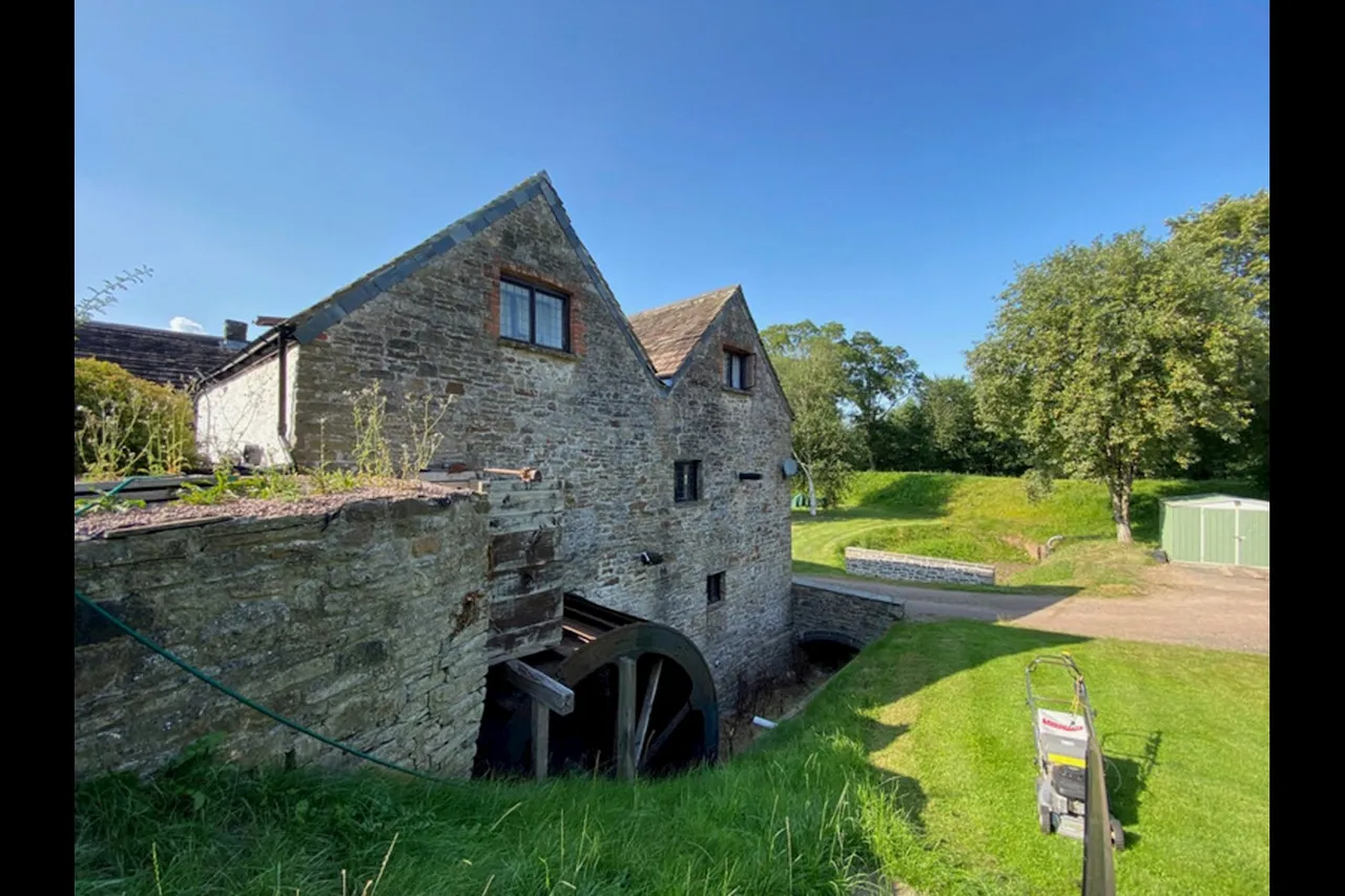 Prioress Mill Lane, Usk, NP15, photo 12