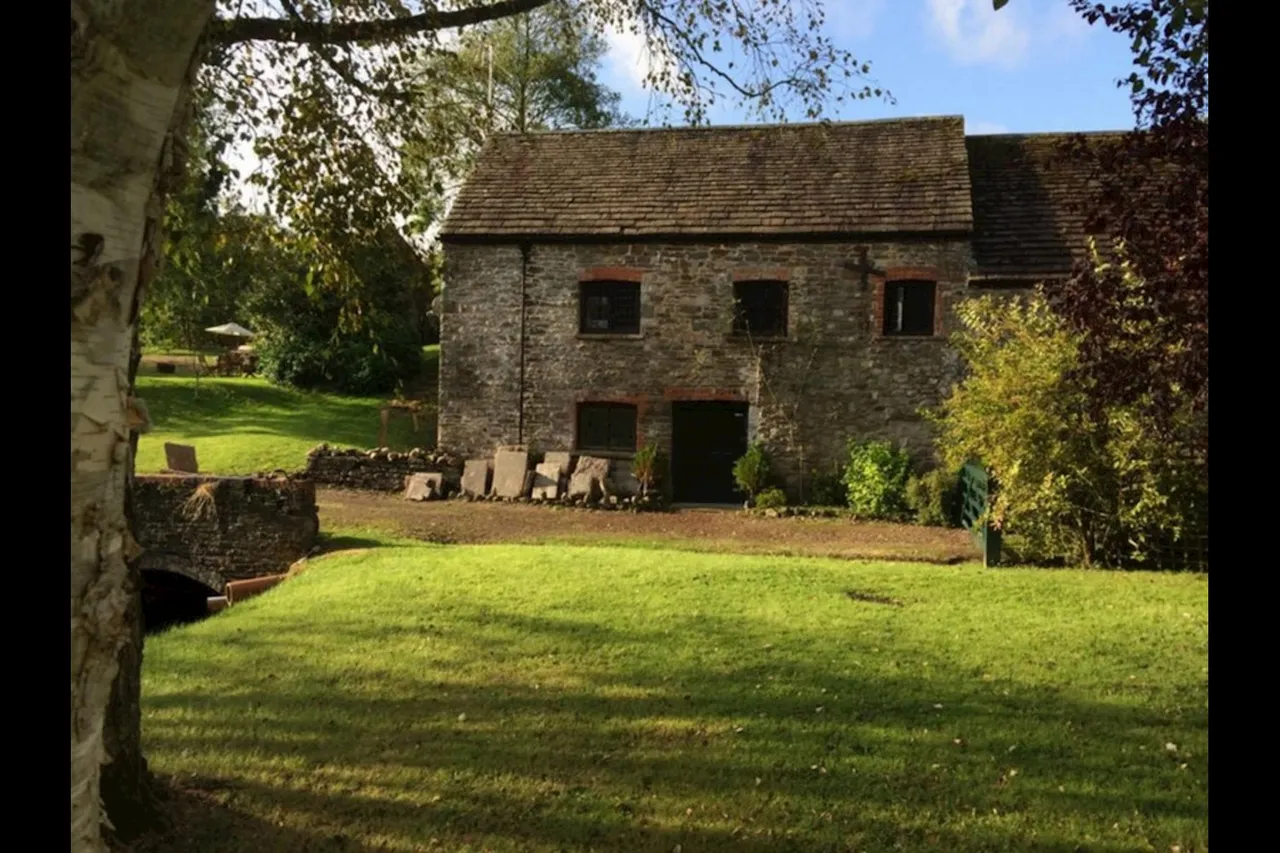 Prioress Mill Lane, Usk, NP15, photo 11
