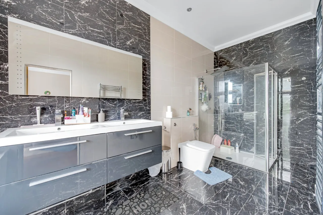 Hamilton Road, London, W5, photo 19
