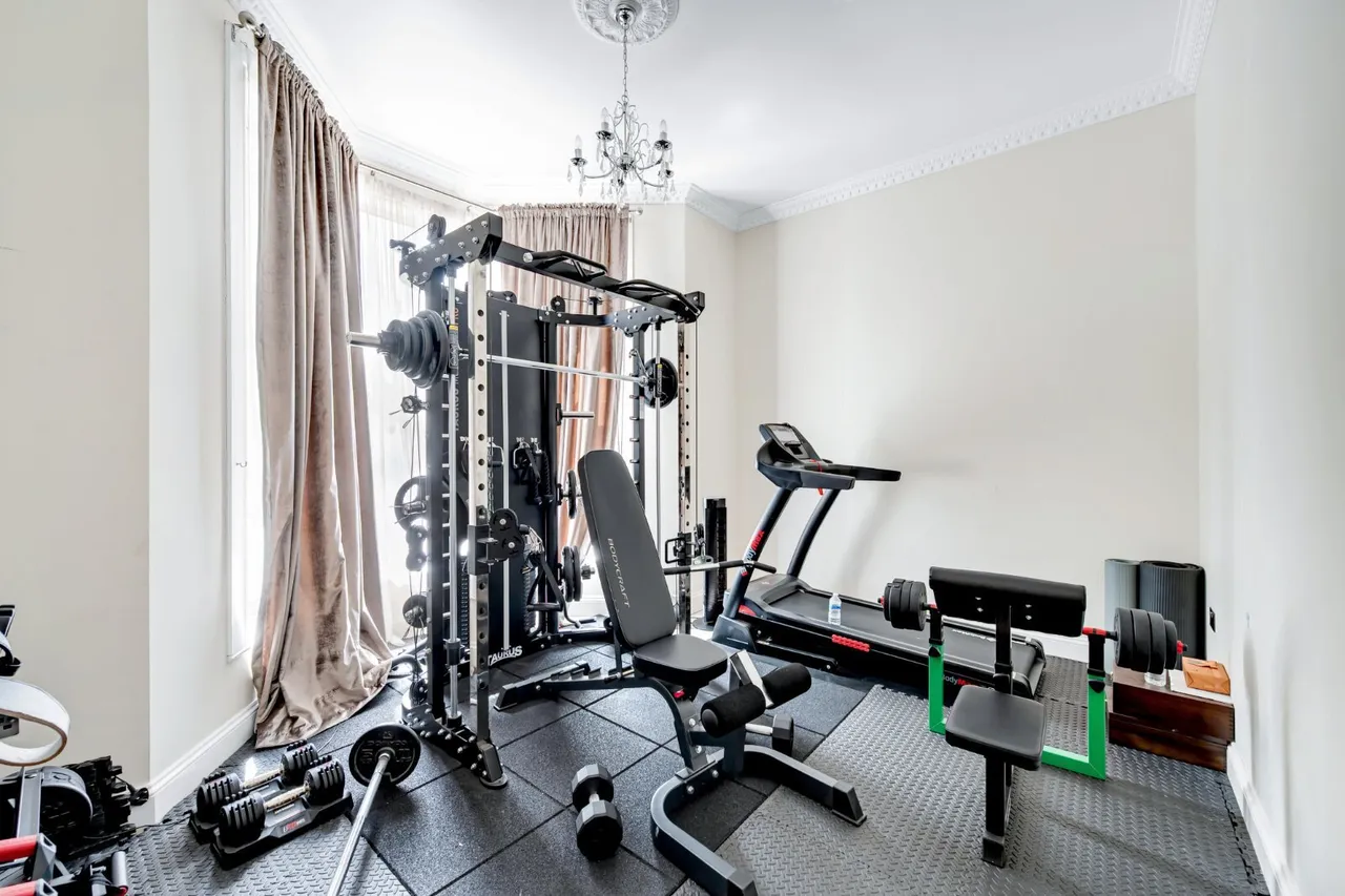 Hamilton Road, London, W5, photo 25