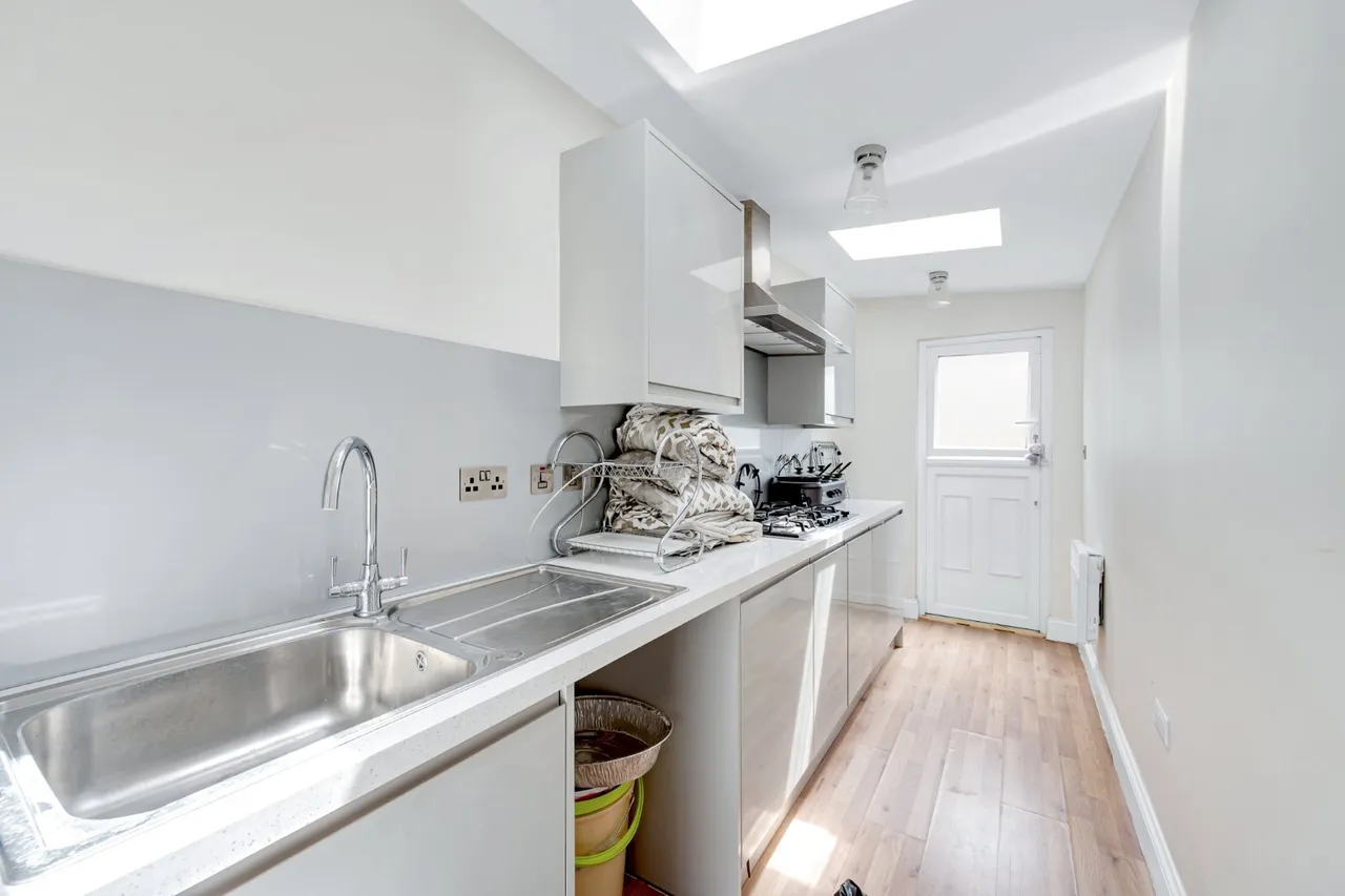 Hamilton Road, London, W5, photo 10