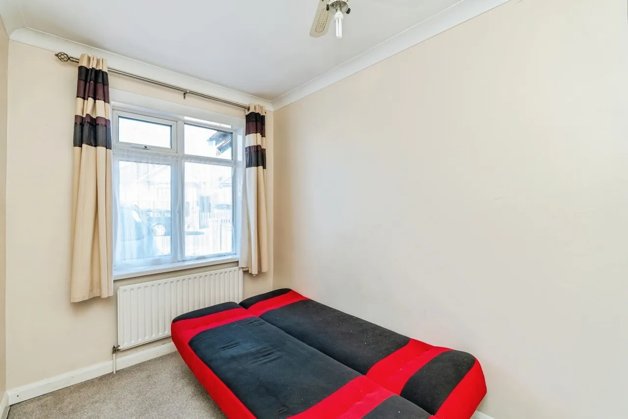 Bath Road, Southampton, SO19, photo 13