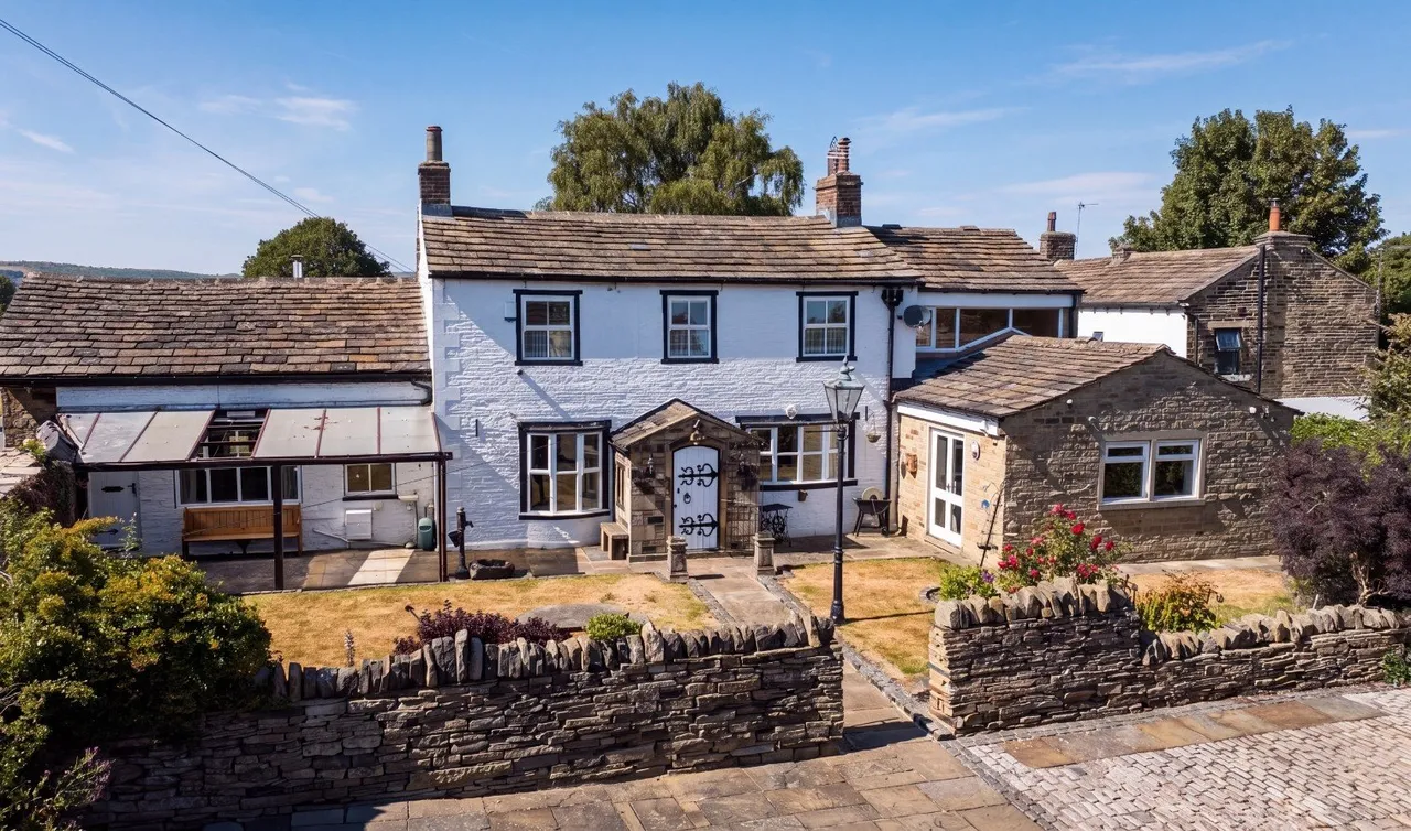 2 bed house for sale, Westfield Lane, Idle, BD10