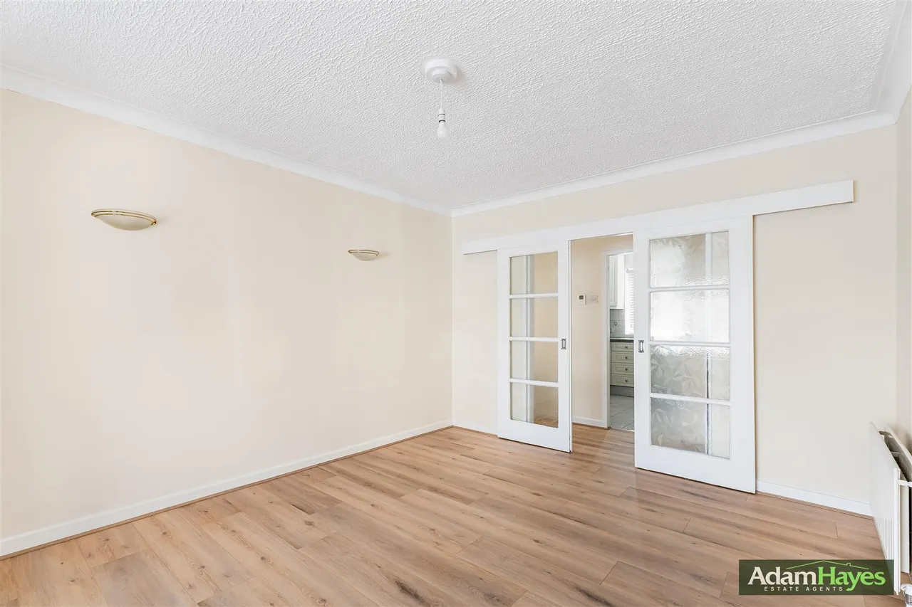 Northwood Gardens, North Finchley, N12, photo 2