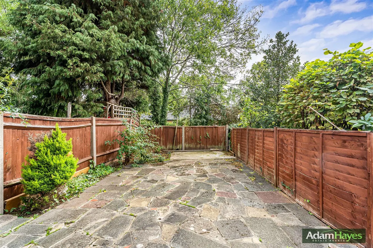 Northwood Gardens, North Finchley, N12, photo 5