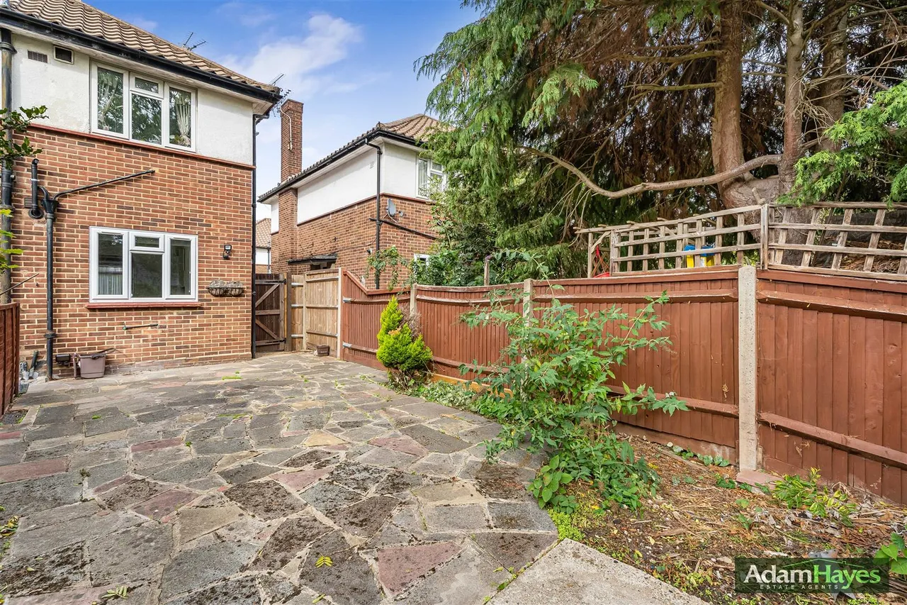 Northwood Gardens, North Finchley, N12, photo 14
