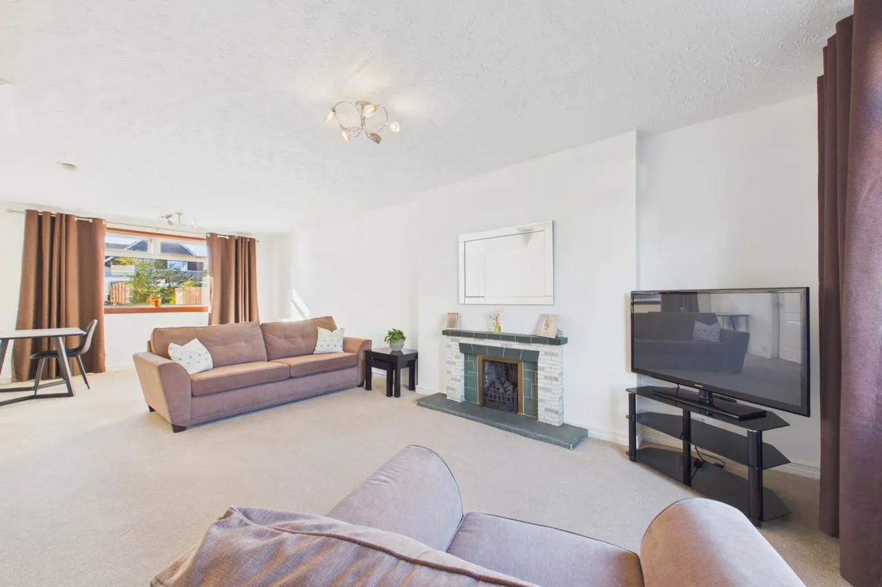 Monroe Drive, Tannochside, photo 6