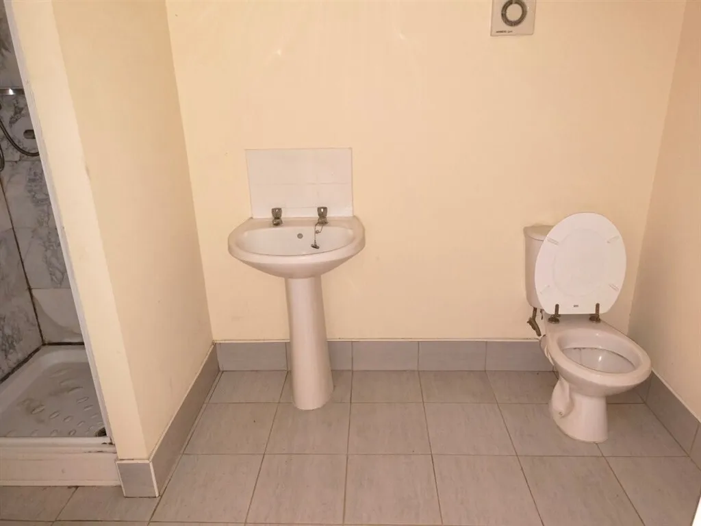 New Hall Lane, Preston, PR1, photo 9
