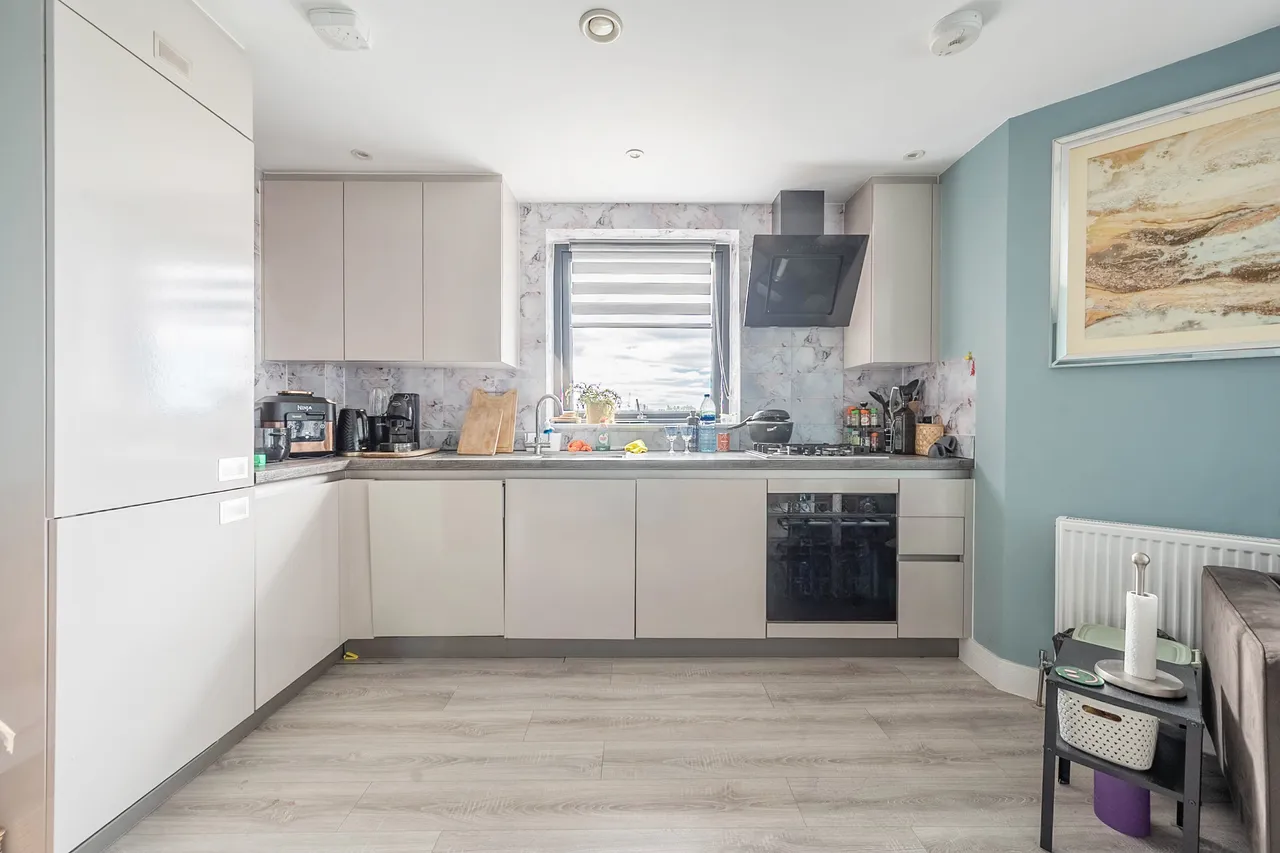 Flat 27, La Reve, Harrow, photo 7