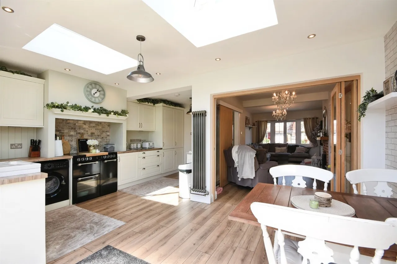 Heath Road, Ramsden Heath, Billericay, photo 6