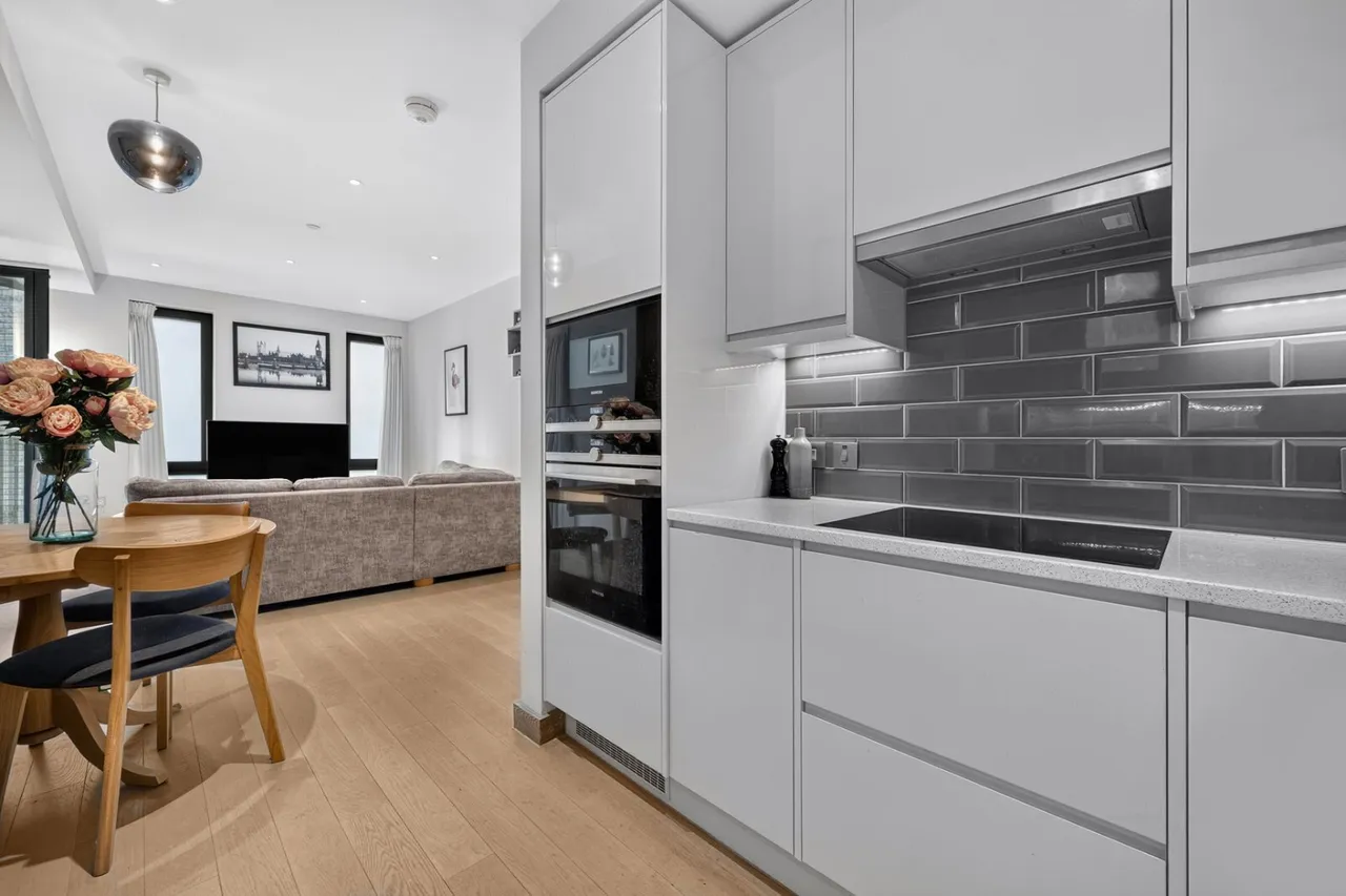 Ryeland Boulevard, London, SW18, photo 2