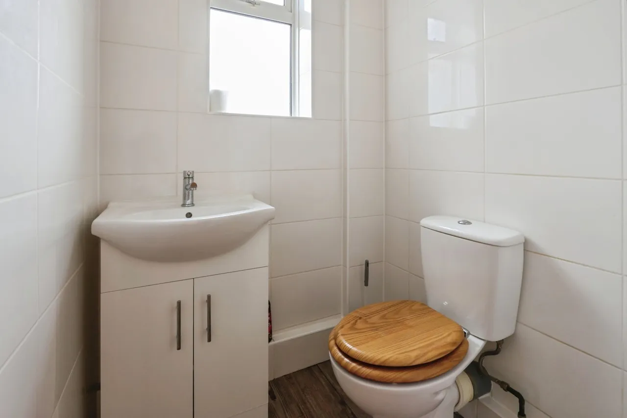 Talbot Drive, Talbot Heath, BH12, photo 10