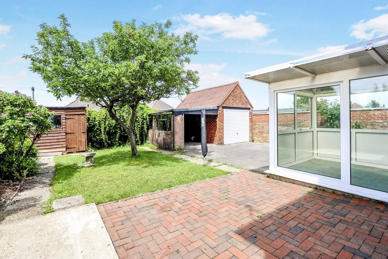 Talbot Drive, Talbot Heath, BH12, photo 18