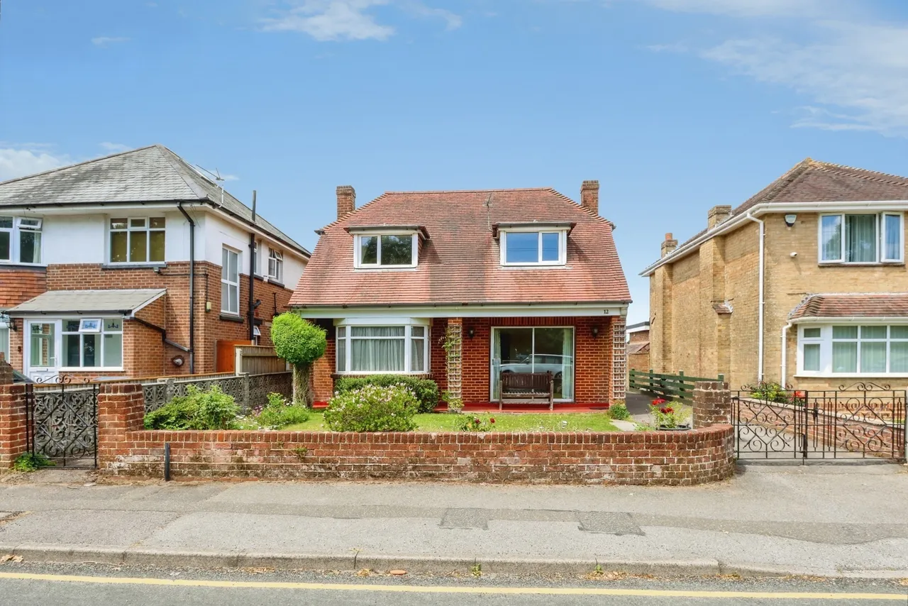 Talbot Drive, Talbot Heath, BH12, photo 21