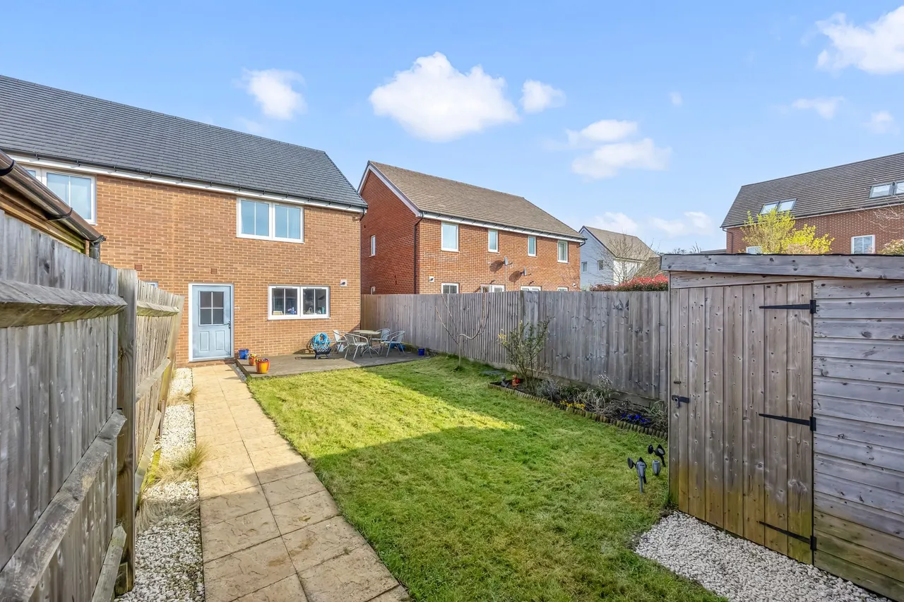 Roddick Walk, Haywards Heath, RH16, photo 13