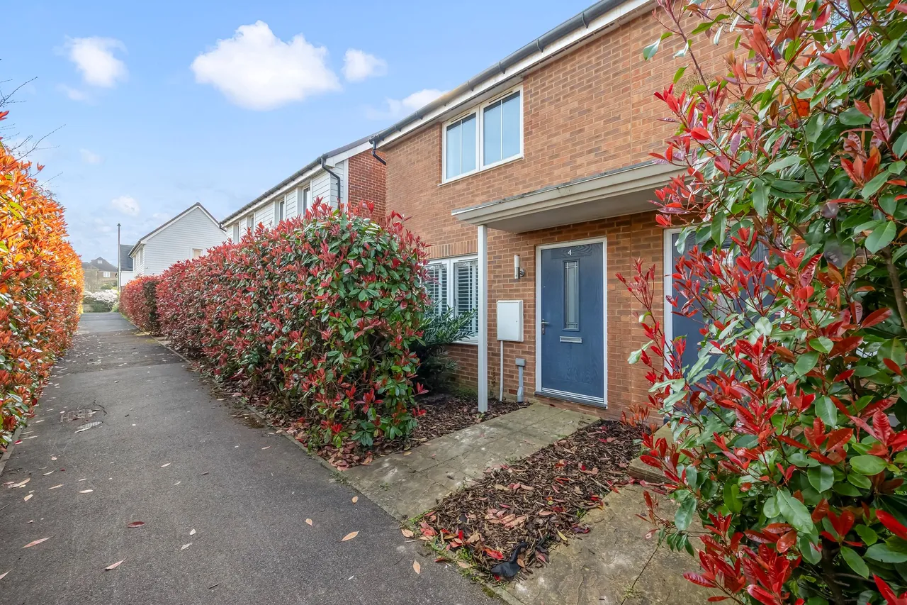 Roddick Walk, Haywards Heath, RH16, photo 2