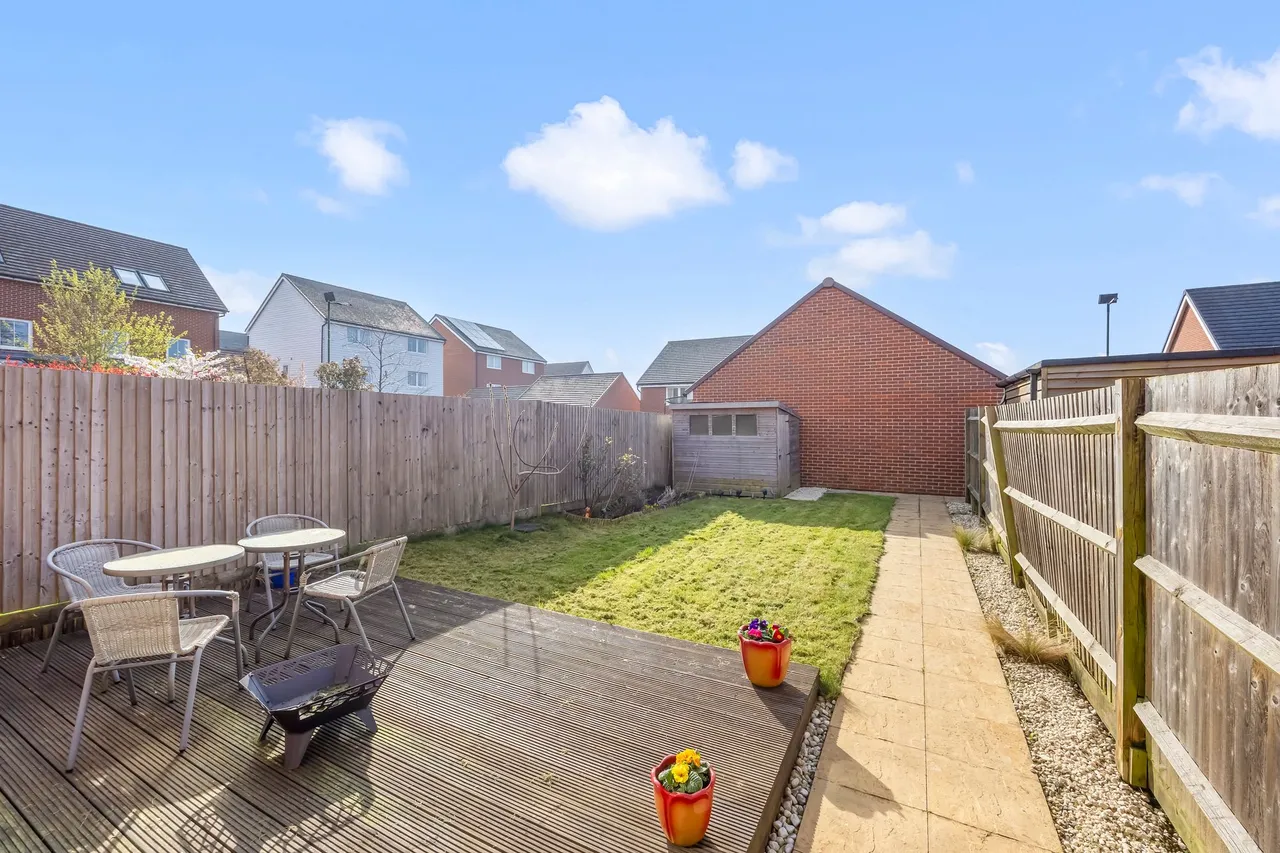 2 bed property for sale, Roddick Walk, Haywards Heath, RH16