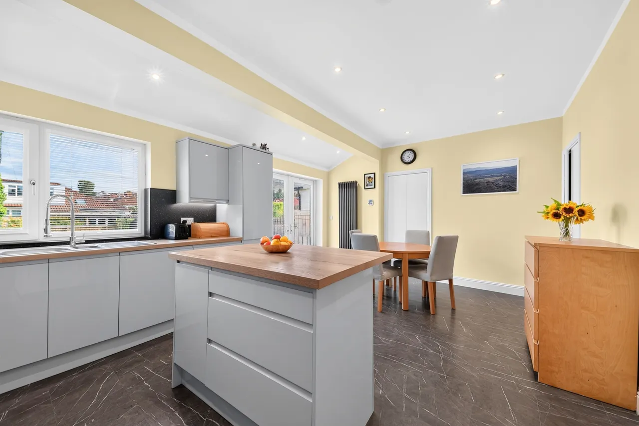 Fenwick Road, Giffnock, Lanarkshire, G46, photo 7