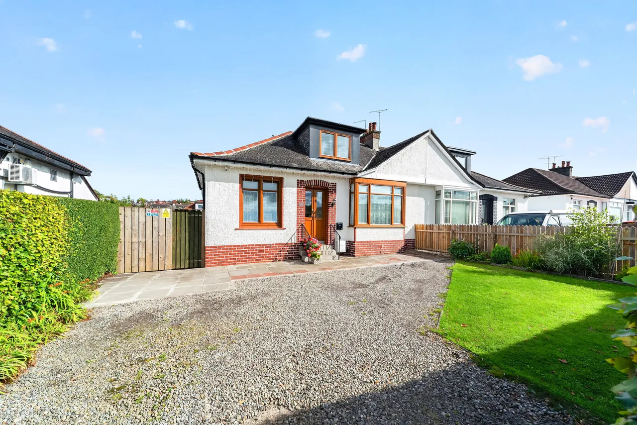 4 bed house for sale — Fenwick Road, Giffnock, Lanarkshire, G46