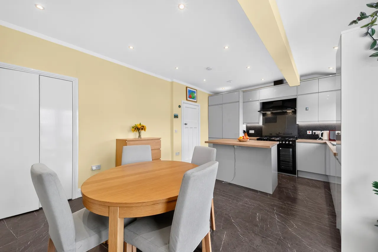 Fenwick Road, Giffnock, Lanarkshire, G46, photo 6
